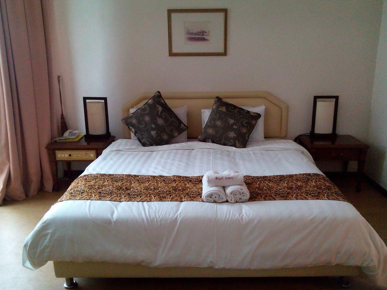 Regal Court Hotel كوشنج المظهر الخارجي الصورة