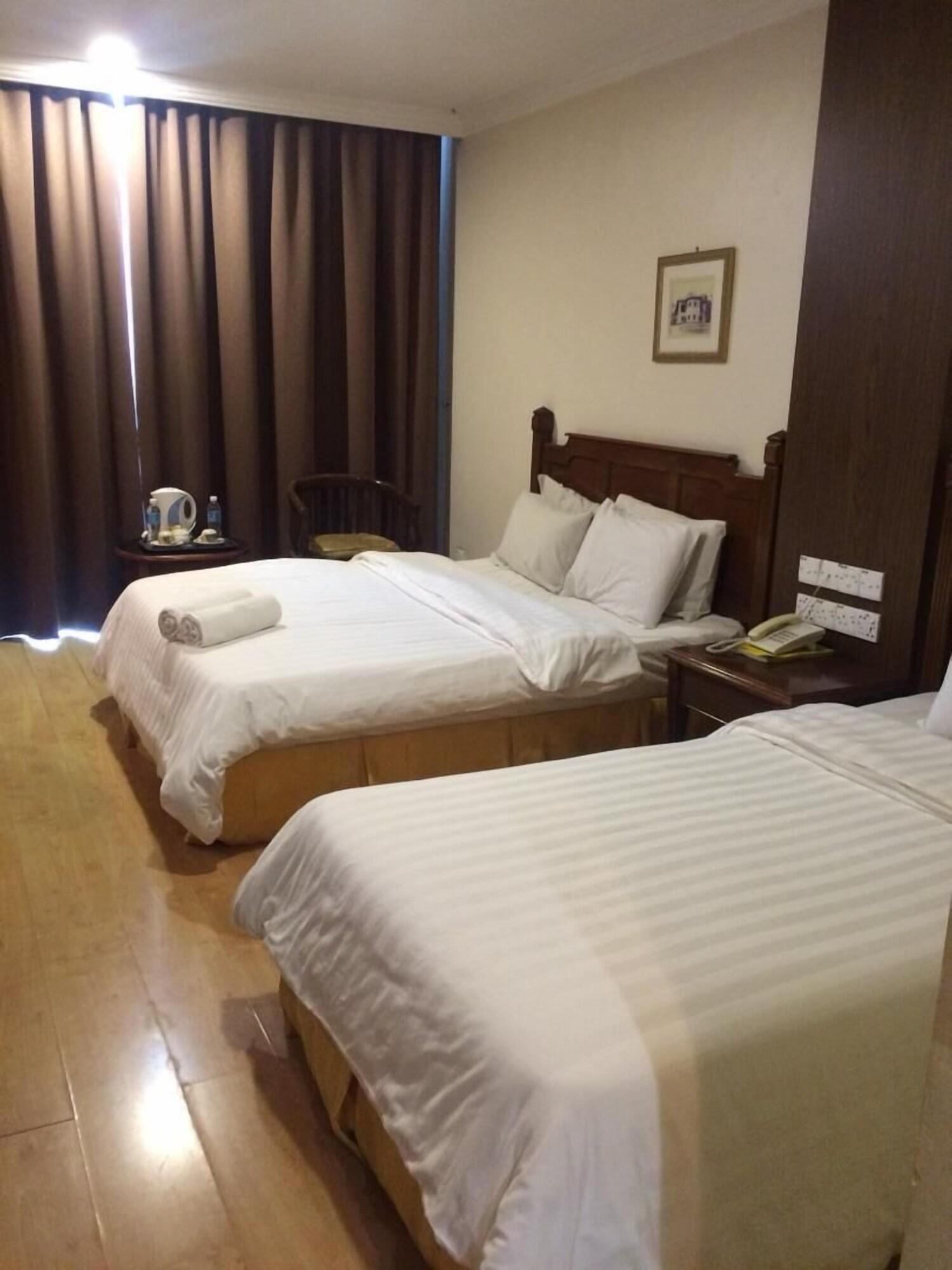 Regal Court Hotel كوشنج المظهر الخارجي الصورة