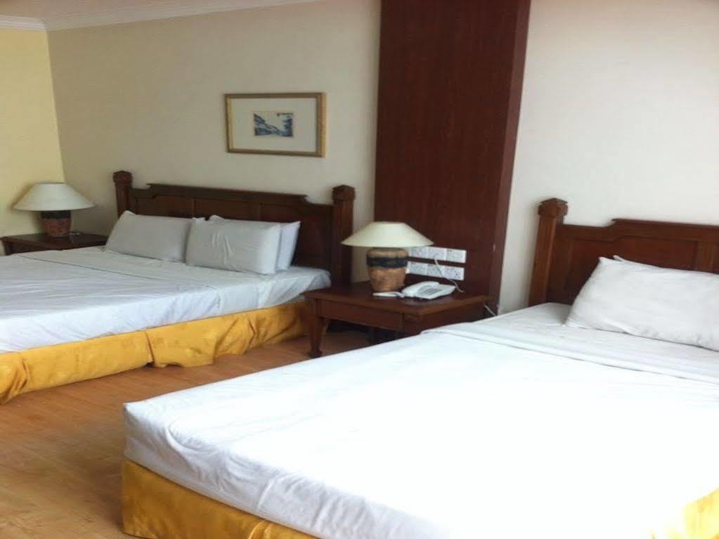 Regal Court Hotel كوشنج المظهر الخارجي الصورة