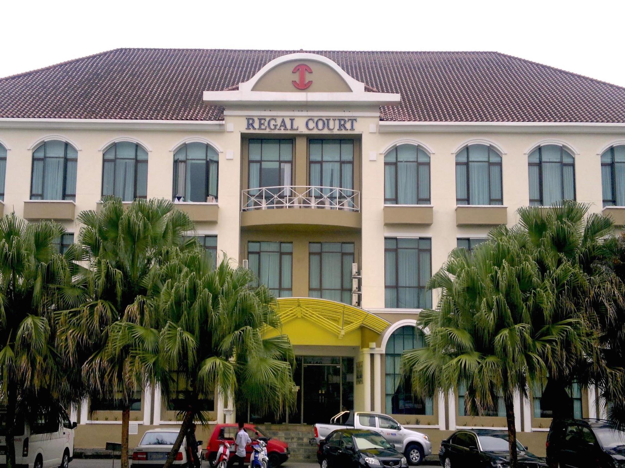 Regal Court Hotel كوشنج المظهر الخارجي الصورة